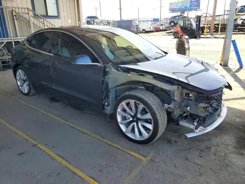 5YJ3E1EA7KF345455 — 2019 Tesla Model 3, foto 4 de Copart 26.10.2026, Parte delantera