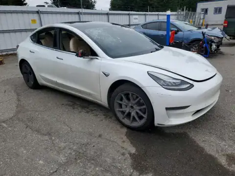 5YJ3E1EA3LF709629 — 2020 Tesla Model 3, photo 4 from Copart 21.09.2026, Interior fire