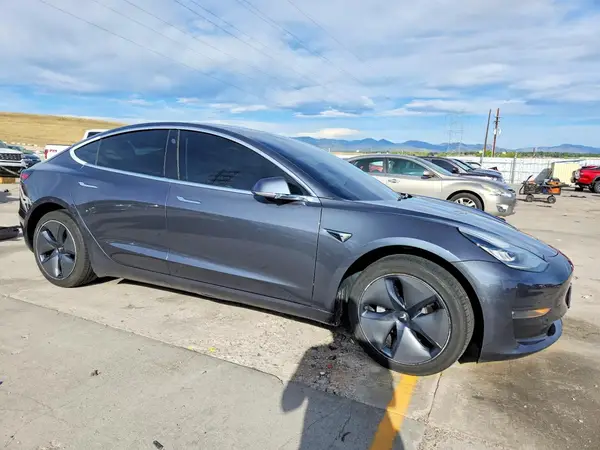 5YJ3E1EB2LF710764 — 2020 Tesla Model 3, photo 4 from Copart, Flood