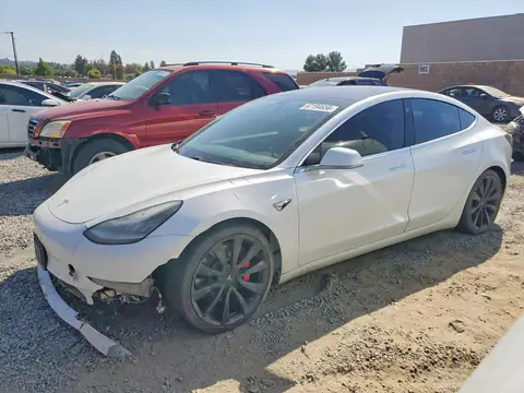 5YJ3E1EC7LF624357 Tesla Model 3 2020 — uszkodzenie Przód, zdjęcie przed naprawą