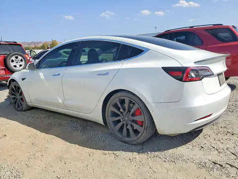 5YJ3E1EC7LF624357 — 2020 Tesla Model 3, zdjęcie 2 z Copart 30.09.2026, Przód