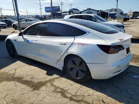 5YJ3E1EA2LF631750 — 2020 Tesla Model 3, foto 2 de Copart 26.10.2026, Lateral