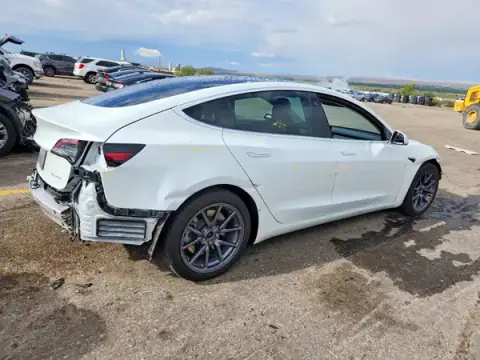 5YJ3E1EB0LF665100 — 2020 Tesla Model 3, фото 3 з Copart 05.10.2026, Передня частина