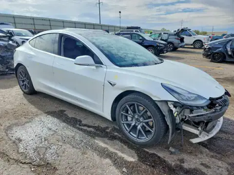 5YJ3E1EB0LF665100 — 2020 Tesla Model 3, фото 4 з Copart 05.10.2026, Передня частина