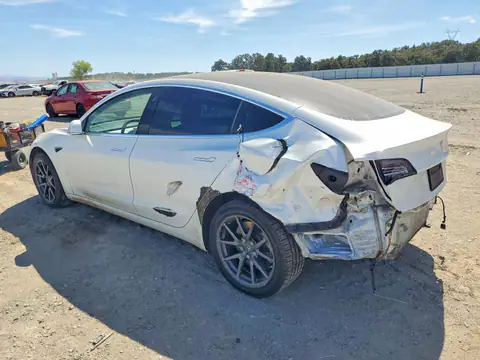 5YJ3E1EA2LF717950 — 2020 Tesla Model 3, photo 2 from Copart 16.10.2026, Rear end