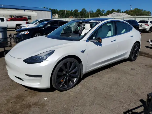 5YJ3E1EC7LF624729 Tesla Model 3 2020 — Vandalism damage, before-repair photo
