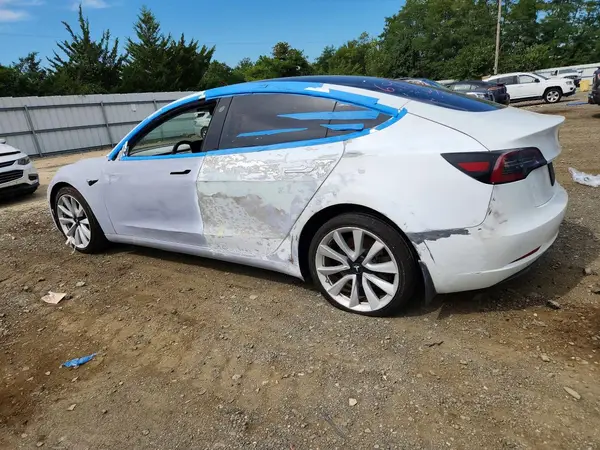 5YJ3E1EB1LF667356 — 2020 Tesla Model 3, photo 2 from Copart 19.10.2026, All-over damage