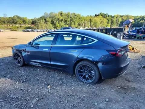 5YJ3E1EB6LF616337 — 2020 Tesla Model 3, foto 2 de Copart 21.09.2026, Parte delantera