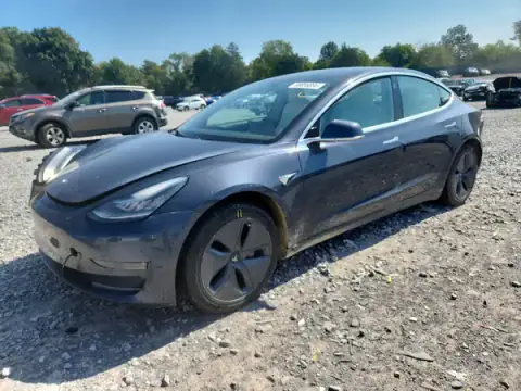 5YJ3E1EB5LF787709 — 2020 Tesla Model 3, Parte delantera (Front End), fotos antes de reparar