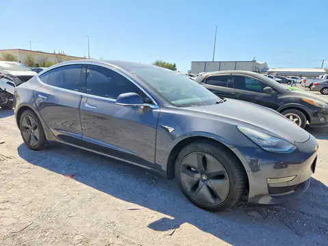 5YJ3E1EB9LF664060 — 2020 Tesla Model 3, photo 4 from Copart 29.09.2026, Undercarriage damage