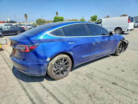 5YJ3E1EB8LF601189 — 2020 Tesla Model 3, photo 3 from Copart, Front end