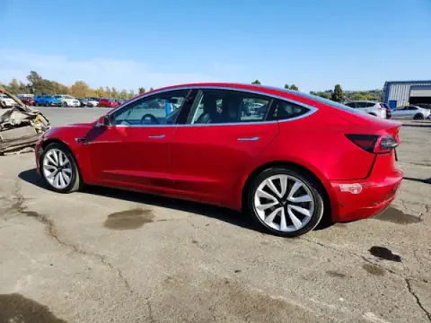 5YJ3E1EB7LF638170 — 2020 Tesla Model 3, zdjęcie 2 z Copart 28.09.2026, Tył