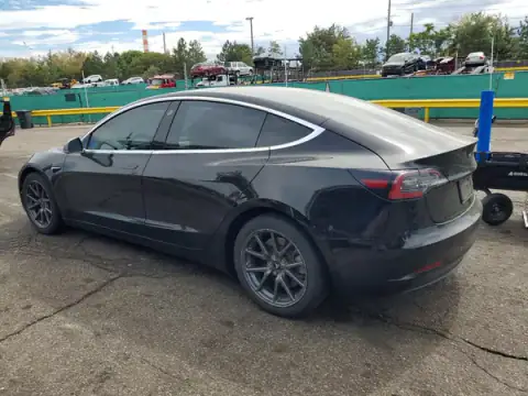 5YJ3E1EB3LF798031 — 2020 Tesla Model 3, foto 2 de Copart, Parte delantera