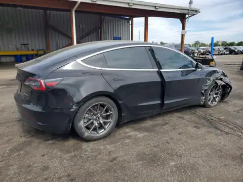 5YJ3E1EB3LF798031 — 2020 Tesla Model 3, foto 3 de Copart, Parte delantera