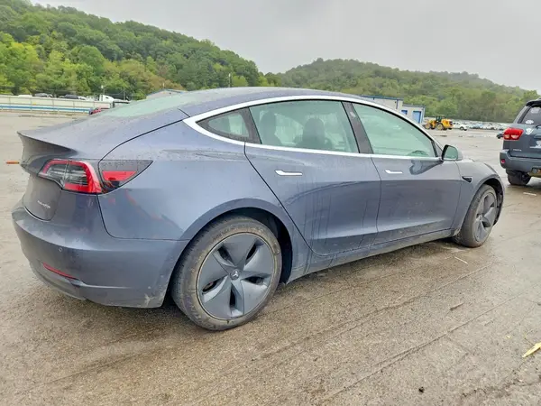5YJ3E1EB6LF787007 — 2020 Tesla Model 3, zdjęcie 3 z Copart 01.10.2026, Przód