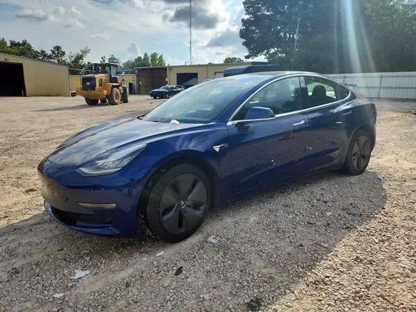 5YJ3E1EB4LF617535 Tesla Model 3 2020 — Vandalism damage, before-repair photo