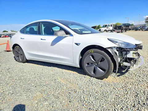 5YJ3E1EA2LF632607 — 2020 Tesla Model 3, foto 4 de Copart 27.10.2026, Parte trasera