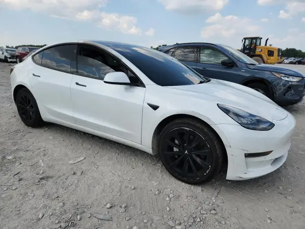 5YJ3E1EB0MF849938 — 2021 Tesla Model 3, photo 4 from Copart 02.10.2026, Interior fire