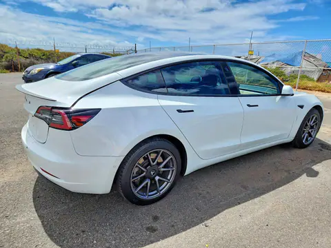 5YJ3E1EA1MF851480 — 2021 Tesla Model 3, zdjęcie 3 z Copart 26.10.2026, Przód