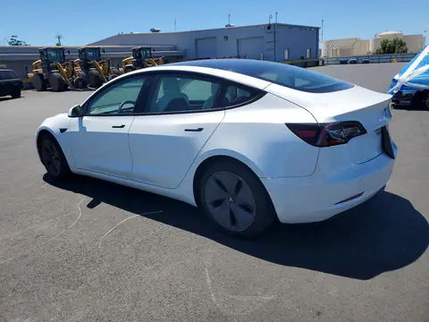 5YJ3E1EA1MF989875 — 2021 Tesla Model 3, foto 2 de Copart 28.10.2026, Lateral