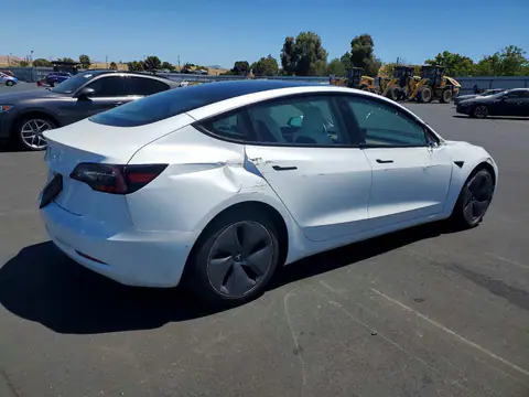 5YJ3E1EA1MF989875 — 2021 Tesla Model 3, foto 3 de Copart 28.10.2026, Lateral