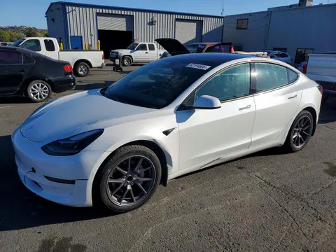 5YJ3E1EA2MF051643 — 2021 Tesla Model 3, Side (Side), before-repair photos