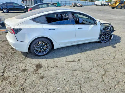 5YJ3E1EBXMF027647 — 2021 Tesla Model 3, фото 3 з Copart 30.10.2026, Передня частина