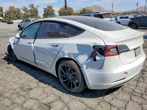 5YJ3E1ECXMF072225 — 2021 Tesla Model 3, zdjęcie 2 z Copart 22.10.2026, Tył