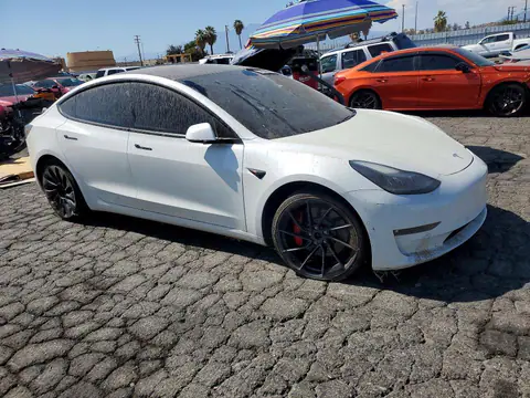 5YJ3E1ECXMF072225 — 2021 Tesla Model 3, zdjęcie 4 z Copart 22.10.2026, Tył