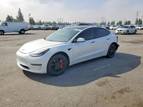 5YJ3E1EAXMF982164 — 2021 Tesla Model 3, Задняя часть (Rear End), фото до ремонта