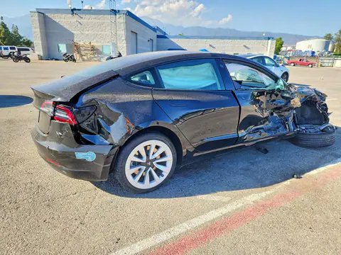 5YJ3E1EA4MF071747 — 2021 Tesla Model 3, photo 3 from Copart 20.10.2026, All-over damage
