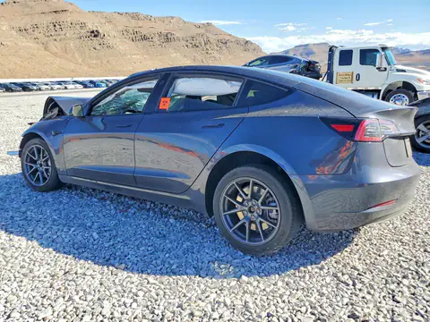 5YJ3E1EA4MF045441 — 2021 Tesla Model 3, zdjęcie 2 z Copart 28.10.2026, Przód