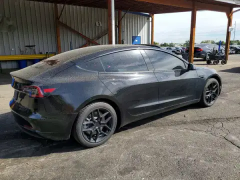 5YJ3E1EAXMF908355 — 2021 Tesla Model 3, zdjęcie 3 z Copart, Zalanie