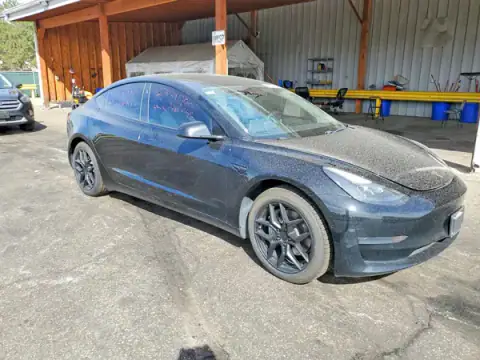 5YJ3E1EAXMF908355 — 2021 Tesla Model 3, zdjęcie 4 z Copart, Zalanie
