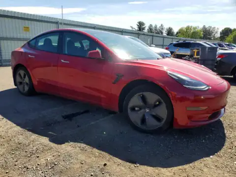 5YJ3E1EA7MF943113 — 2021 Tesla Model 3, zdjęcie 4 z Copart, Bok