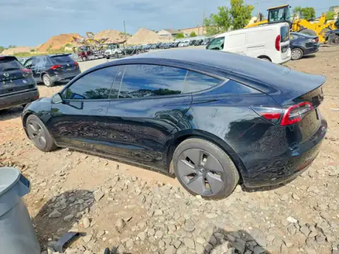 5YJ3E1EB9MF857987 — 2021 Tesla Model 3, zdjęcie 2 z Copart, Zalanie