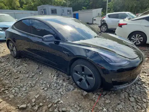5YJ3E1EB9MF857987 — 2021 Tesla Model 3, zdjęcie 4 z Copart, Zalanie