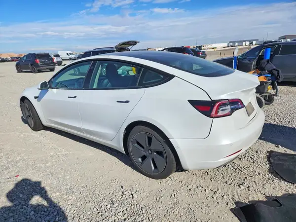 5YJ3E1EB7MF849385 — 2021 Tesla Model 3, фото 2 с аукциона Copart 07.10.2026, Задняя часть
