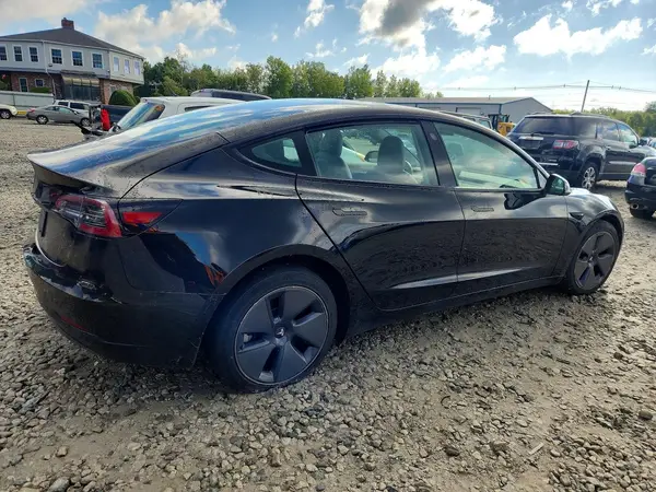 5YJ3E1EA0MF028426 — 2021 Tesla Model 3, photo 3 from Copart 14.10.2026, Minor dents and scratches