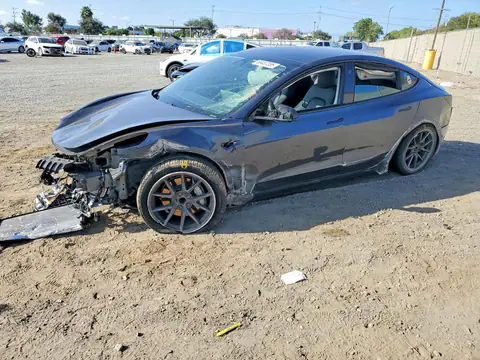 5YJ3E1EA1MF940076 — 2021 Tesla Model 3, Передня частина (Front End), фото до ремонту
