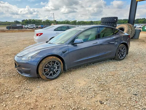 5YJ3E1EB8MF918018 Tesla Model 3 2021 — Side damage, before-repair photo
