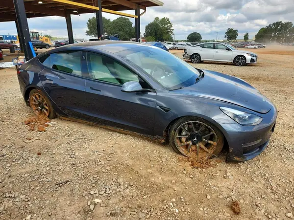 5YJ3E1EB8MF918018 — 2021 Tesla Model 3, photo 4 from Copart, Side