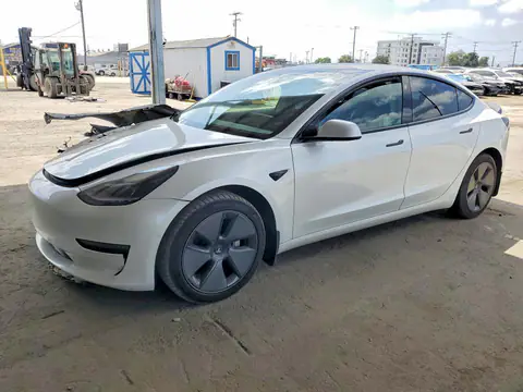 5YJ3E1EA0MF058980 — 2021 Tesla Model 3, Передня частина (Front End), фото до ремонту