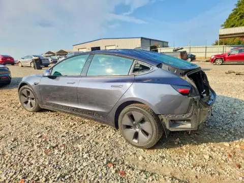 5YJ3E1EA3MF085199 — 2021 Tesla Model 3, photo 2 from Copart, Rear end