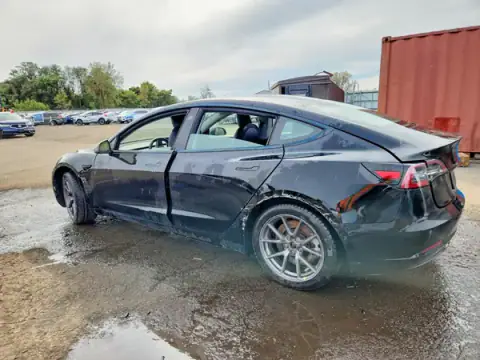 5YJ3E1EA7MF853959 — 2021 Tesla Model 3, photo 2 from Copart 20.10.2026, Flood