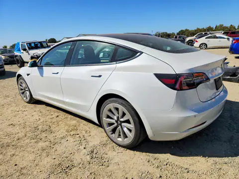 5YJ3E1EB7MF010157 — 2021 Tesla Model 3, photo 2 from Copart 15.10.2026, Front end