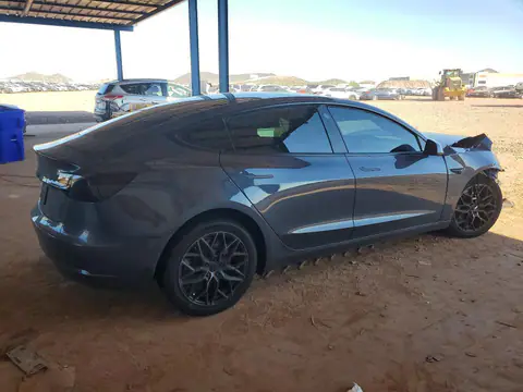 5YJ3E1EB4MF071952 — 2021 Tesla Model 3, photo 3 from Copart 15.10.2026, Front end