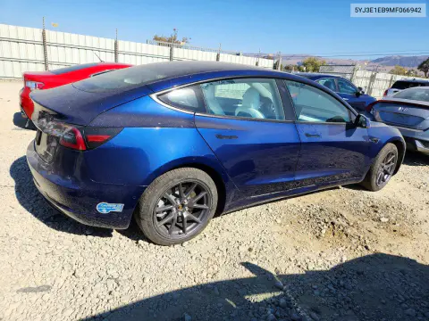 2021 Tesla Model 3 VIN 5YJ3E1EB9MF066942 фото 3