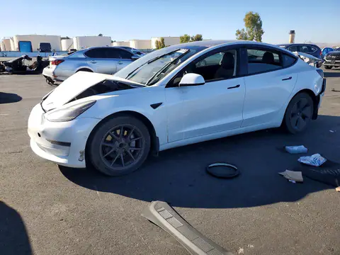 5YJ3E1EA8MF026973 — 2021 Tesla Model 3, Передня частина (Front End), фото до ремонту