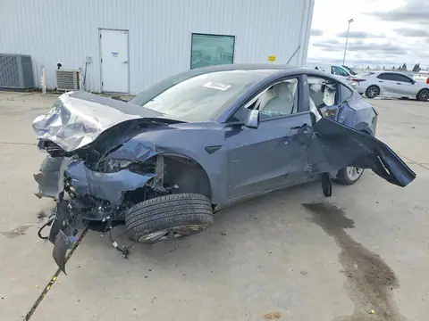 5YJ3E1EC2MF090153 — 2021 Tesla Model 3, Bok (Side), zdjęć przed naprawą